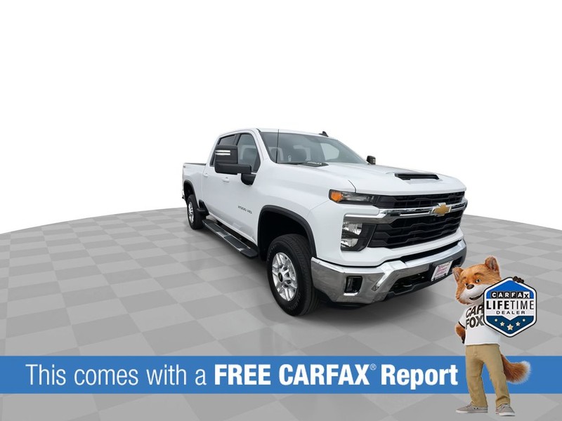 Chevrolet Silverado 2500HD Vehicle Full-screen Gallery Image 3
