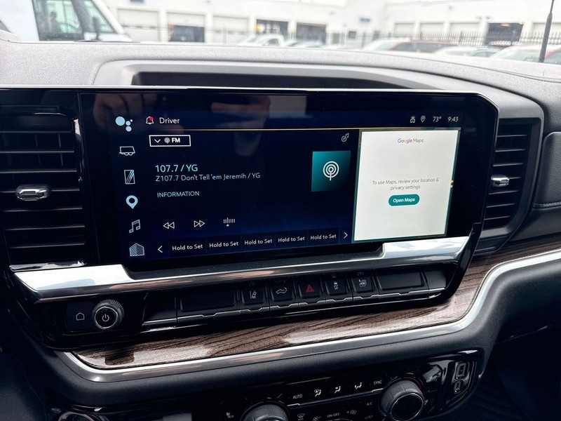 Chevrolet Silverado 2500HD Vehicle Full-screen Gallery Image 20