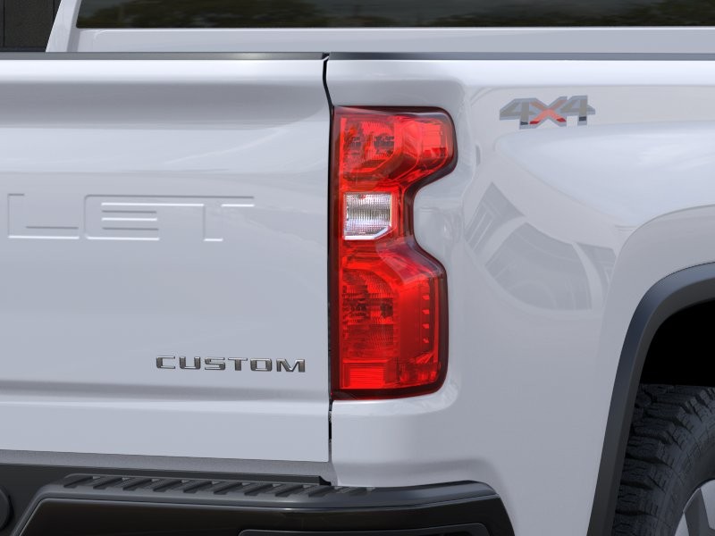 Chevrolet Silverado 2500 HD Vehicle Full-screen Gallery Image 11