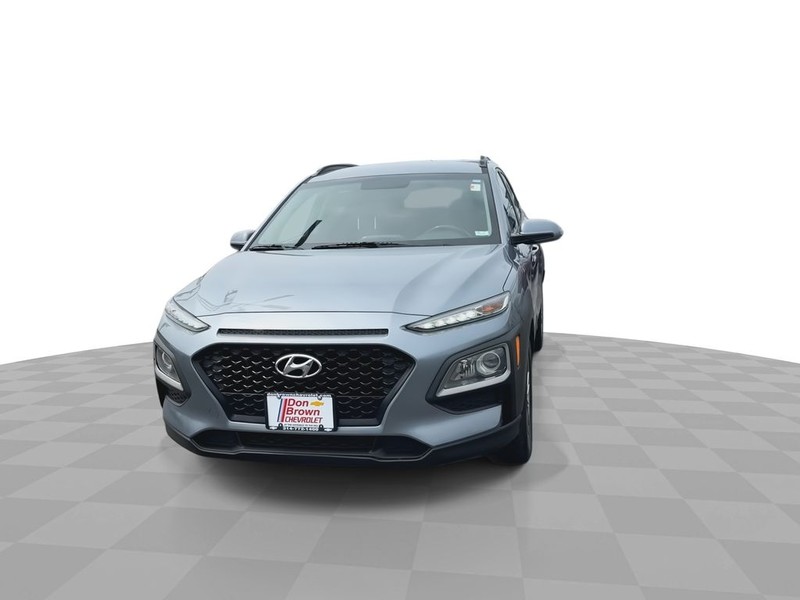 Hyundai Kona Vehicle Full-screen Gallery Image 4