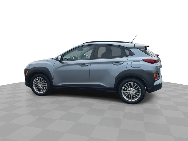 Hyundai Kona Vehicle Full-screen Gallery Image 7
