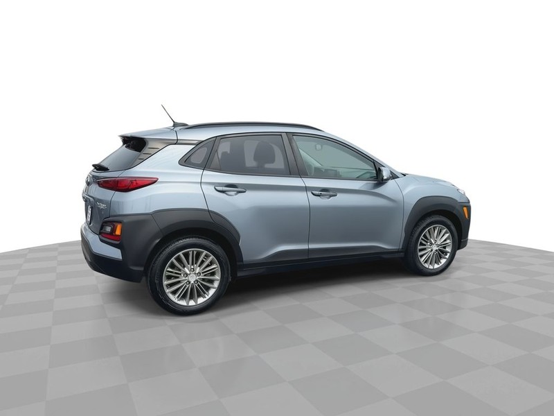 Hyundai Kona Vehicle Full-screen Gallery Image 13