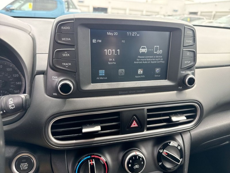Hyundai Kona Vehicle Full-screen Gallery Image 20