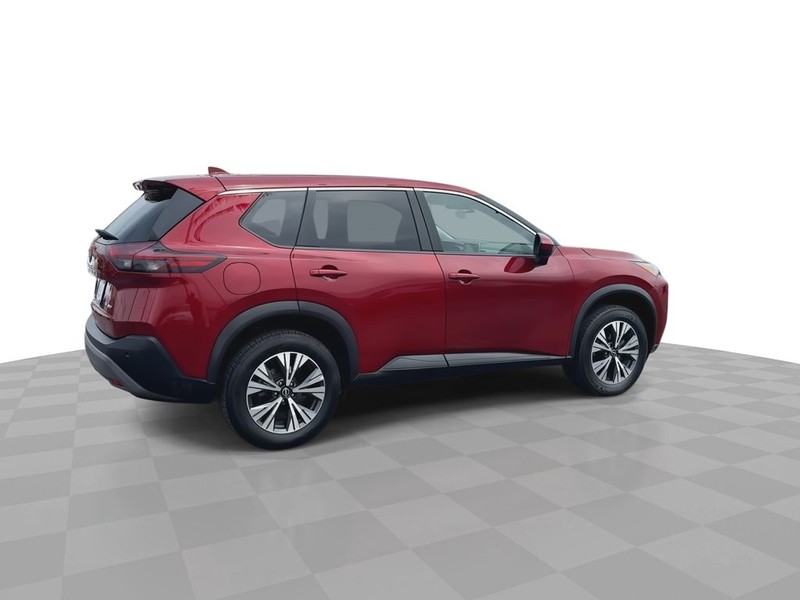 Nissan Rogue Vehicle Full-screen Gallery Image 13