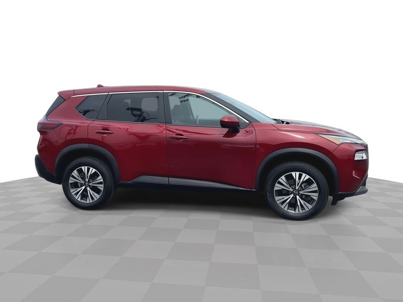 Nissan Rogue Vehicle Full-screen Gallery Image 14