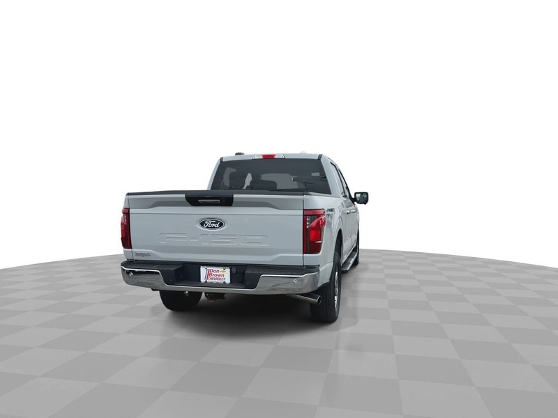 Ford F-150 Vehicle Full-screen Gallery Image 11