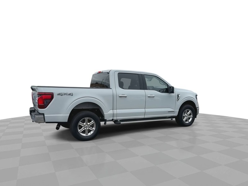 Ford F-150 Vehicle Full-screen Gallery Image 13