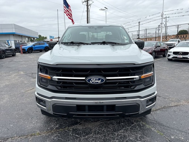 Ford F-150 Vehicle Full-screen Gallery Image 35
