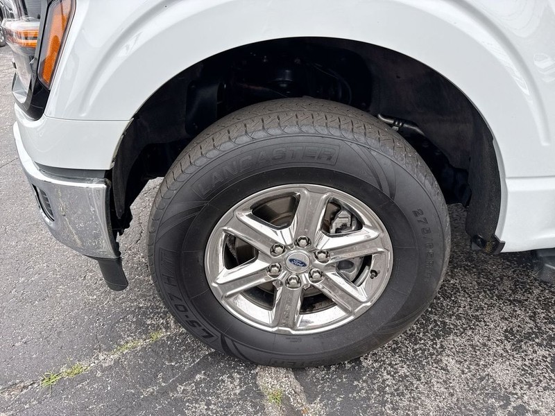 Ford F-150 Vehicle Full-screen Gallery Image 38