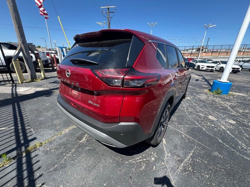 Nissan Rogue Vehicle Full-screen Gallery Image 6