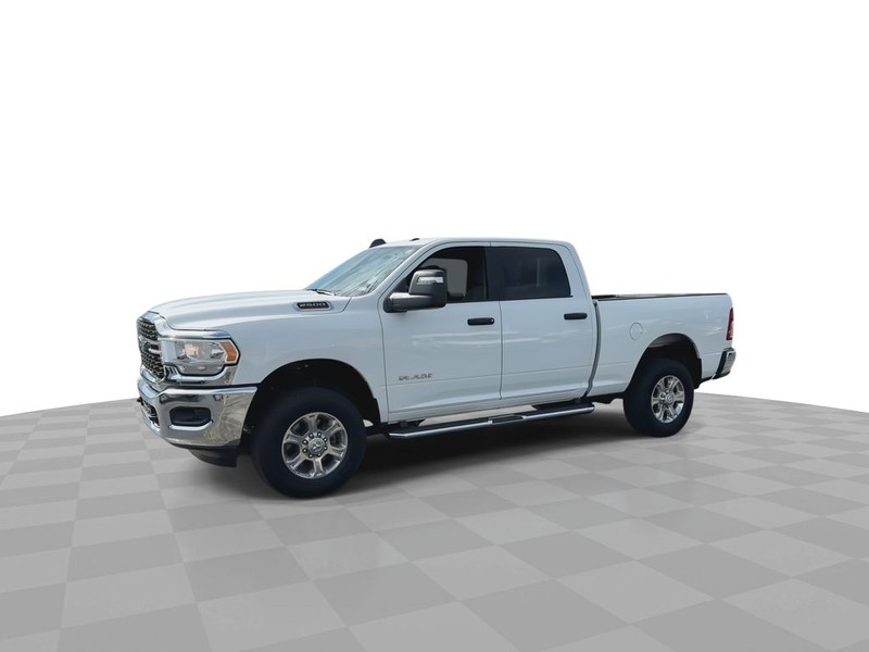 Ram 2500 Vehicle Full-screen Gallery Image 6