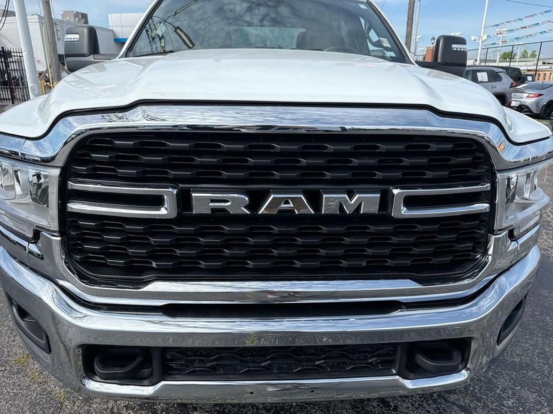 Ram 2500 Vehicle Full-screen Gallery Image 41