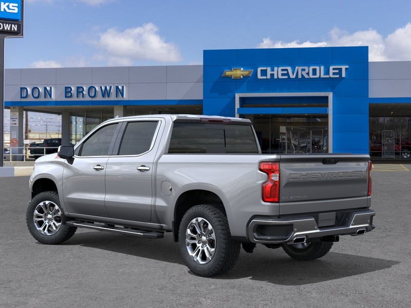 Chevrolet Silverado 1500 Vehicle Full-screen Gallery Image 3