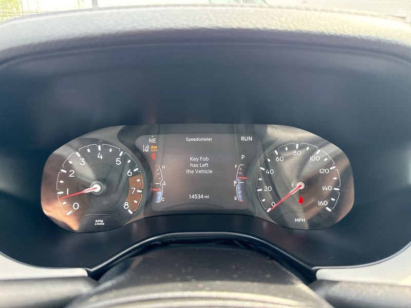 Jeep Compass Vehicle Full-screen Gallery Image 19