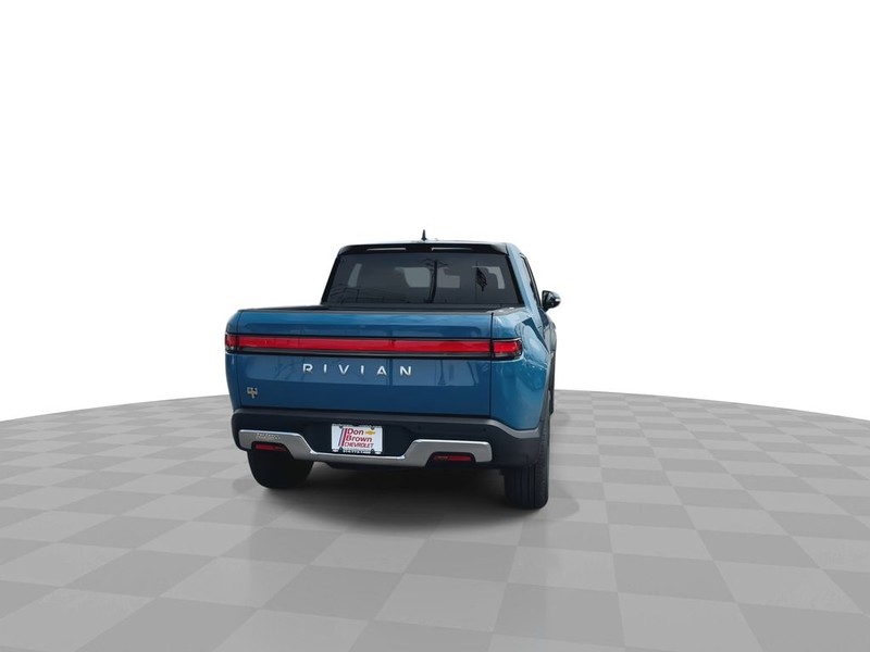 Rivian R1T Vehicle Full-screen Gallery Image 11
