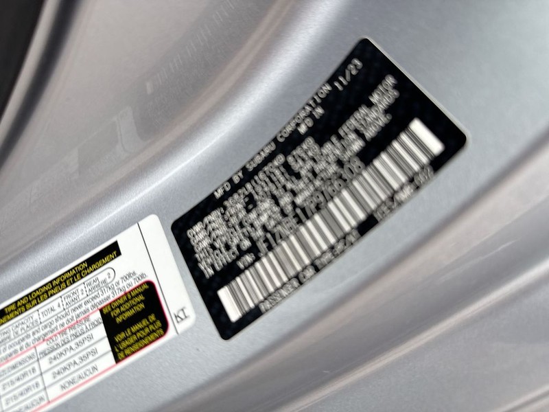 Toyota GR86 Vehicle Full-screen Gallery Image 38