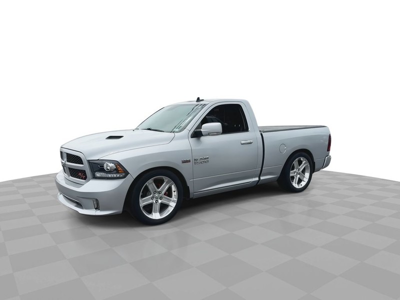 Ram 1500 Vehicle Full-screen Gallery Image 6