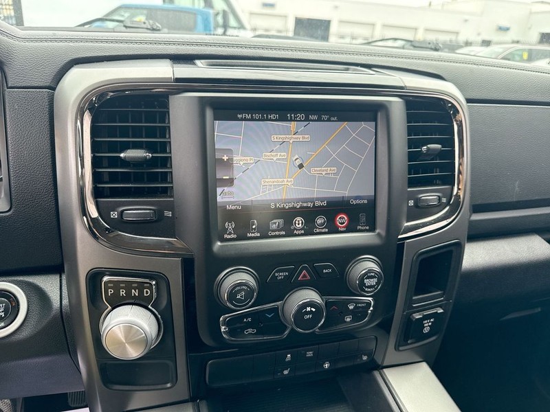 Ram 1500 Vehicle Full-screen Gallery Image 20