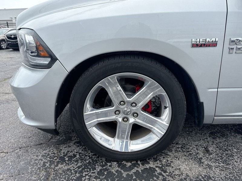 Ram 1500 Vehicle Full-screen Gallery Image 37