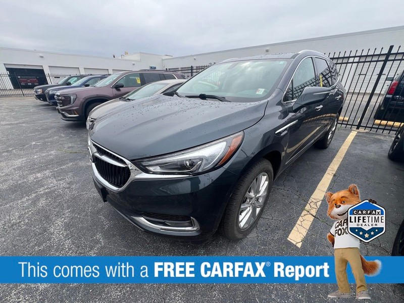 Buick Enclave Vehicle Full-screen Gallery Image 3