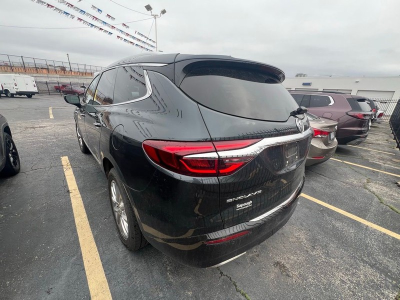 Buick Enclave Vehicle Full-screen Gallery Image 6
