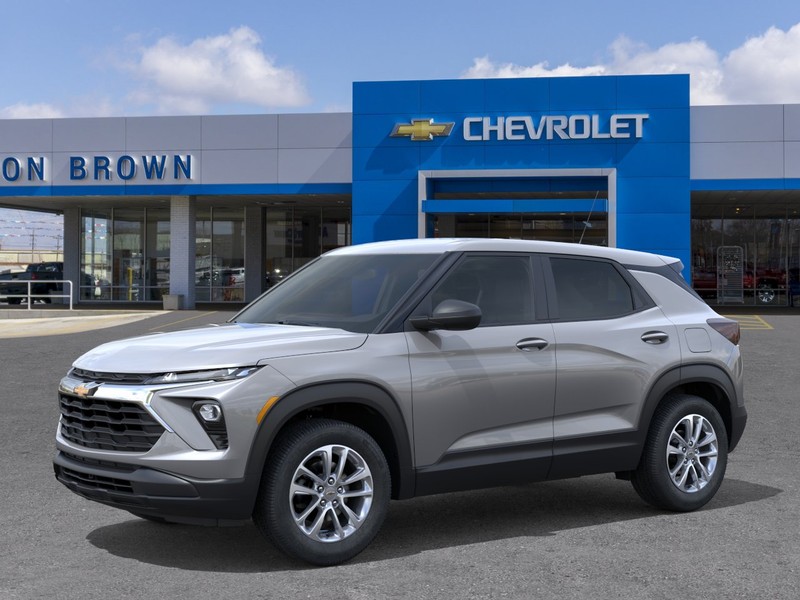 Chevrolet Trailblazer Vehicle Full-screen Gallery Image 2