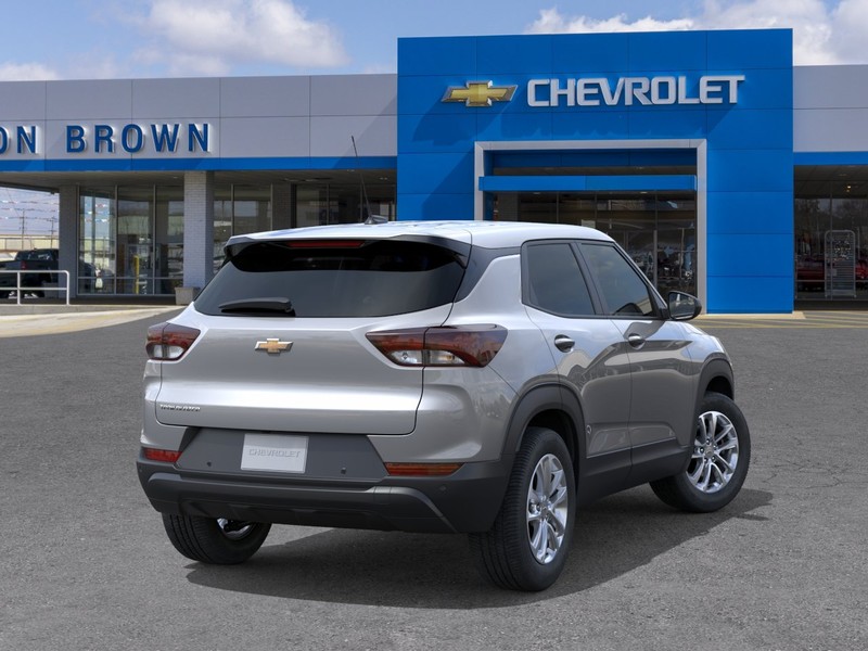 Chevrolet Trailblazer Vehicle Full-screen Gallery Image 4