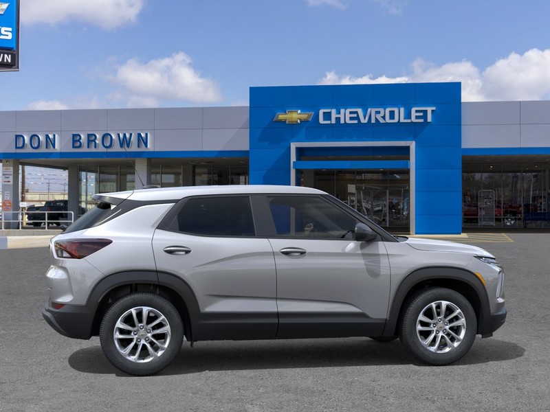 Chevrolet Trailblazer Vehicle Full-screen Gallery Image 5