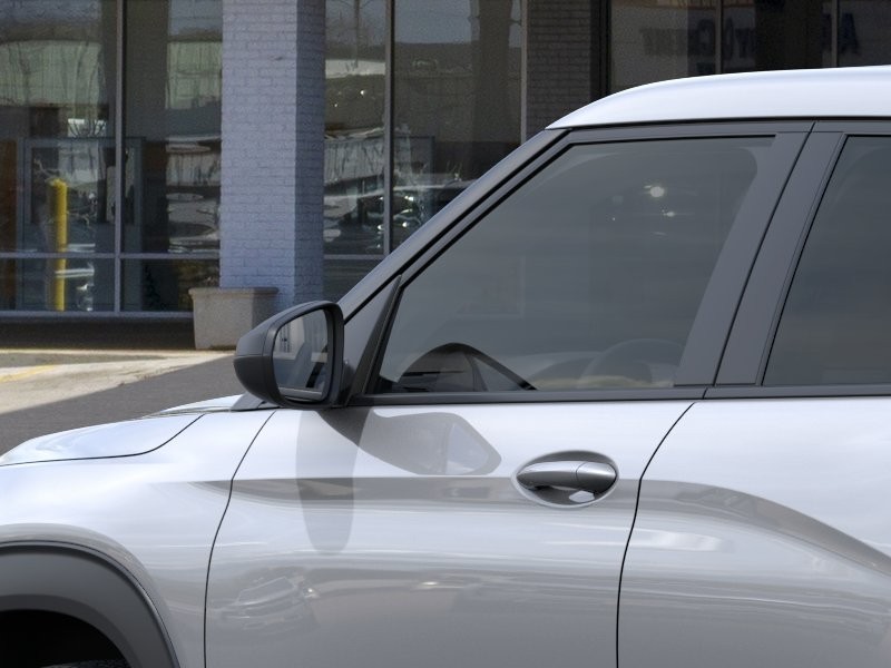 Chevrolet Trailblazer Vehicle Full-screen Gallery Image 12