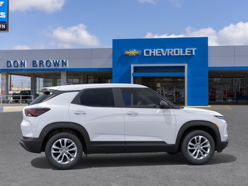 Chevrolet Trailblazer Vehicle Full-screen Gallery Image 5