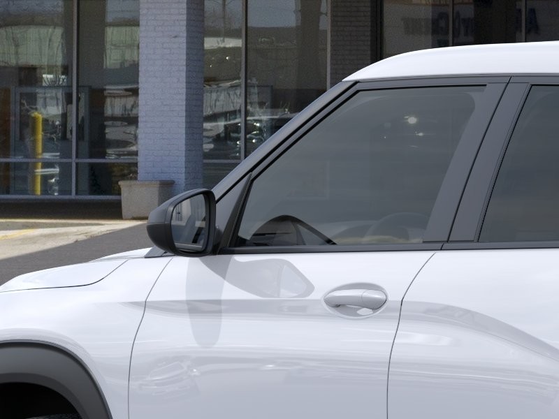 Chevrolet Trailblazer Vehicle Full-screen Gallery Image 12