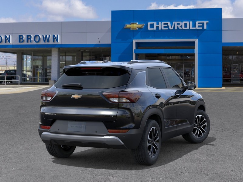 Chevrolet Trailblazer Vehicle Full-screen Gallery Image 4