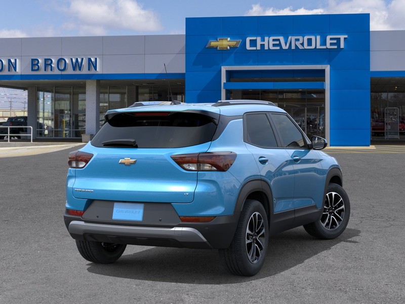 Chevrolet Trailblazer Vehicle Full-screen Gallery Image 4