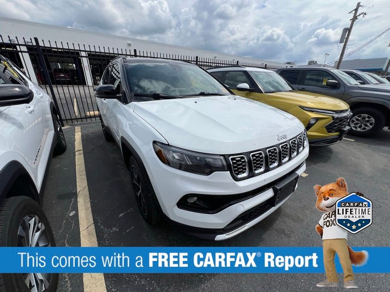 Jeep Compass Vehicle Full-screen Gallery Image 3