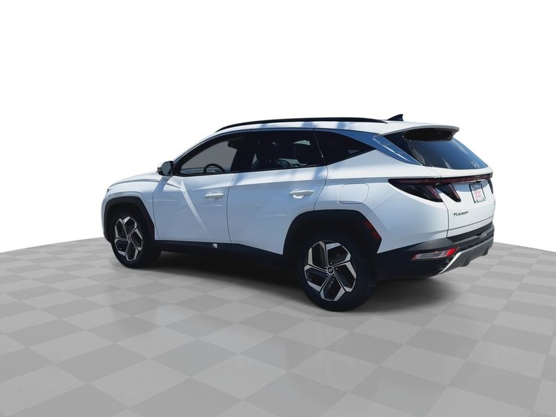 Hyundai Tucson Vehicle Full-screen Gallery Image 10