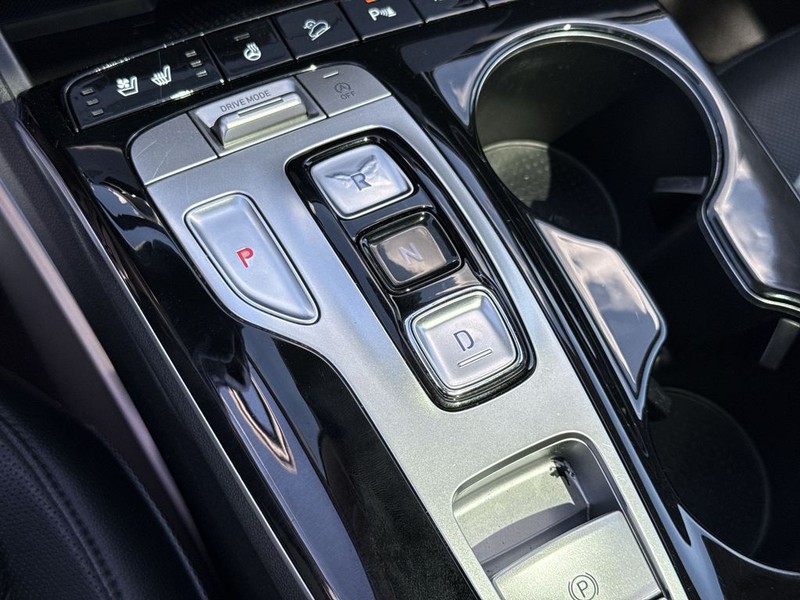 Hyundai Tucson Vehicle Full-screen Gallery Image 21