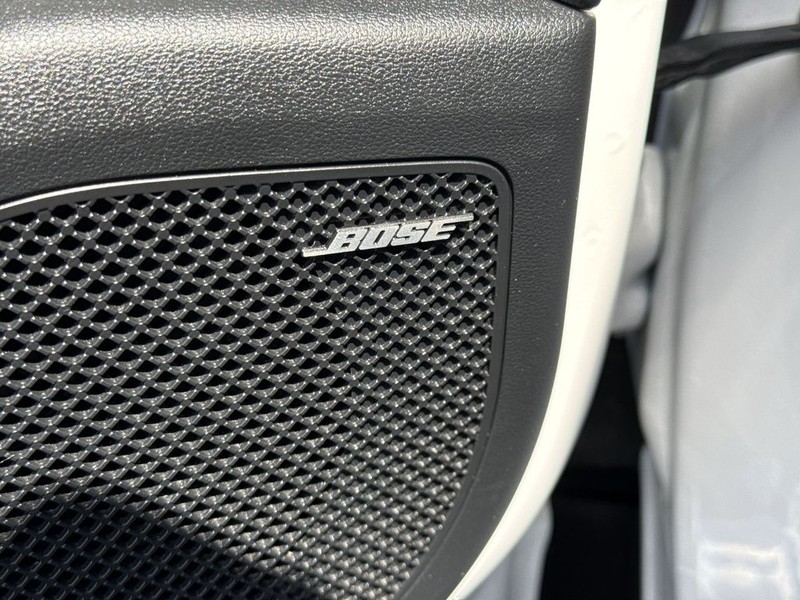 Hyundai Tucson Vehicle Full-screen Gallery Image 30