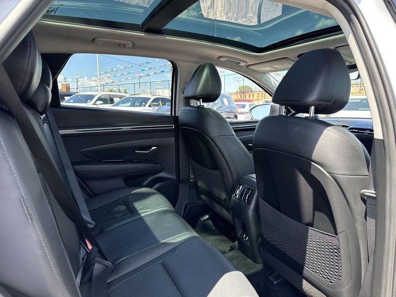 Hyundai Tucson Vehicle Full-screen Gallery Image 33
