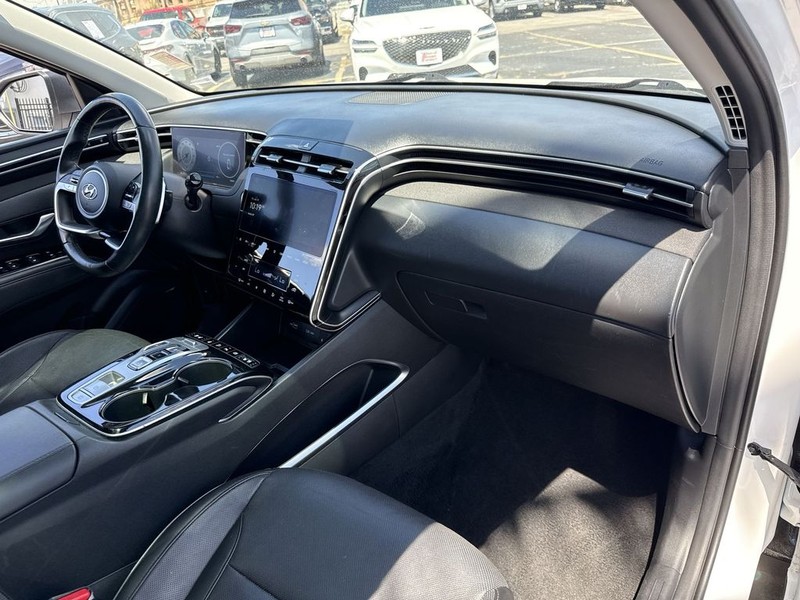 Hyundai Tucson Vehicle Full-screen Gallery Image 35