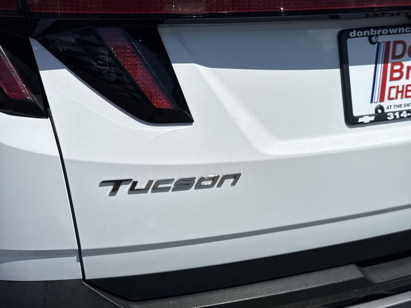 Hyundai Tucson Vehicle Full-screen Gallery Image 38