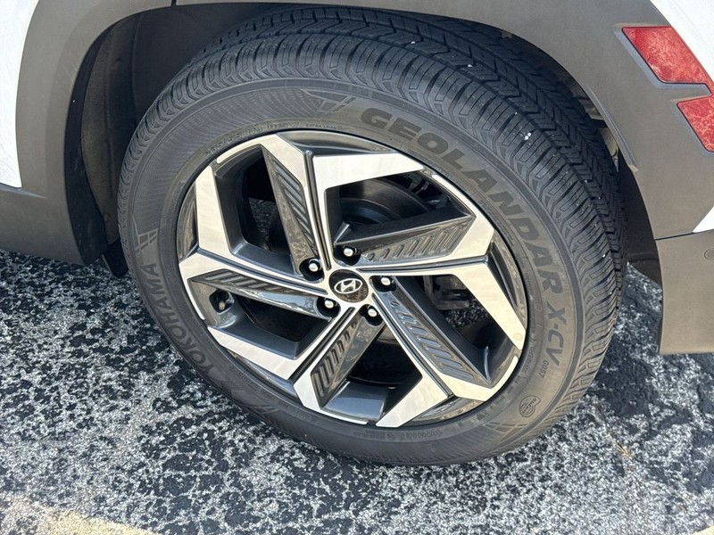 Hyundai Tucson Vehicle Full-screen Gallery Image 39