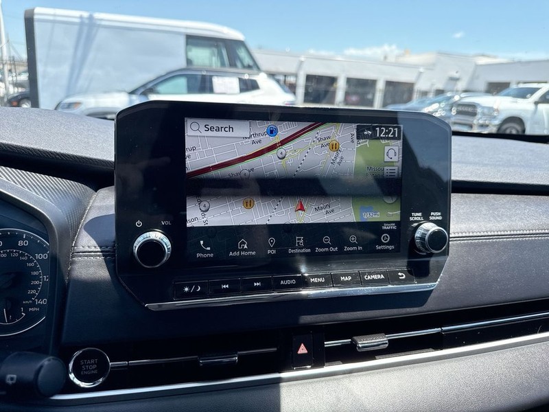 Mitsubishi Outlander Vehicle Full-screen Gallery Image 20