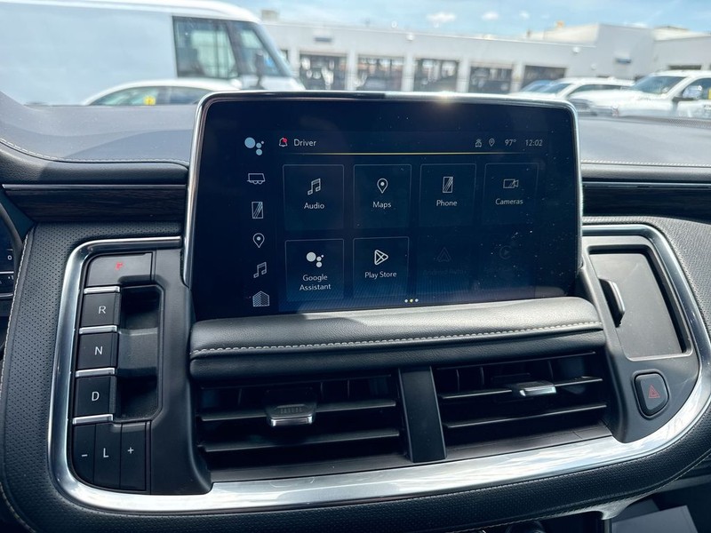 Chevrolet Tahoe Vehicle Full-screen Gallery Image 15