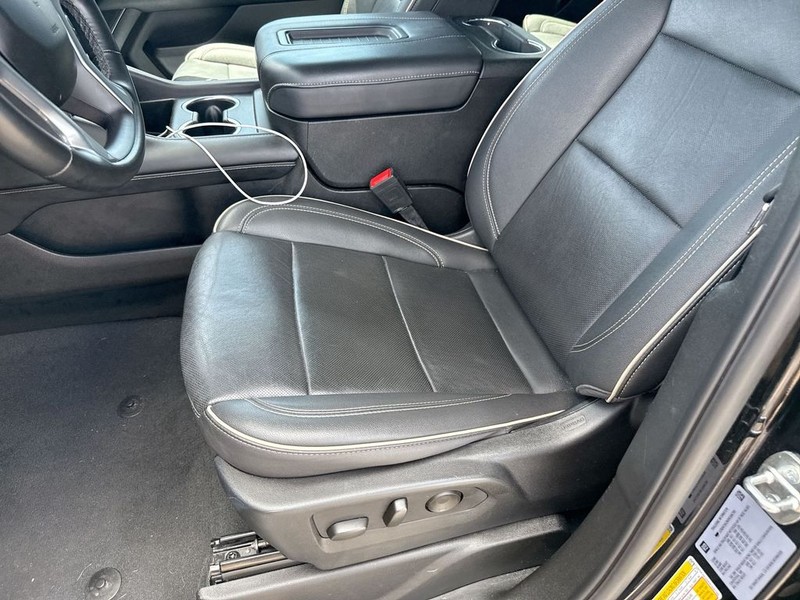Chevrolet Tahoe Vehicle Full-screen Gallery Image 21