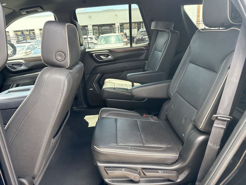 Chevrolet Tahoe Vehicle Full-screen Gallery Image 25