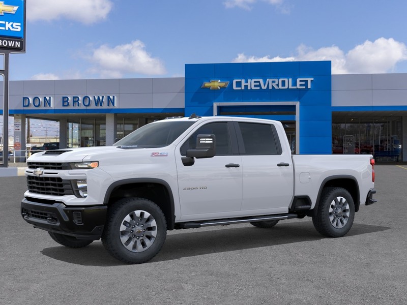 Chevrolet Silverado 2500 HD Vehicle Full-screen Gallery Image 2