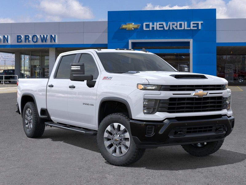 Chevrolet Silverado 2500 HD Vehicle Full-screen Gallery Image 7