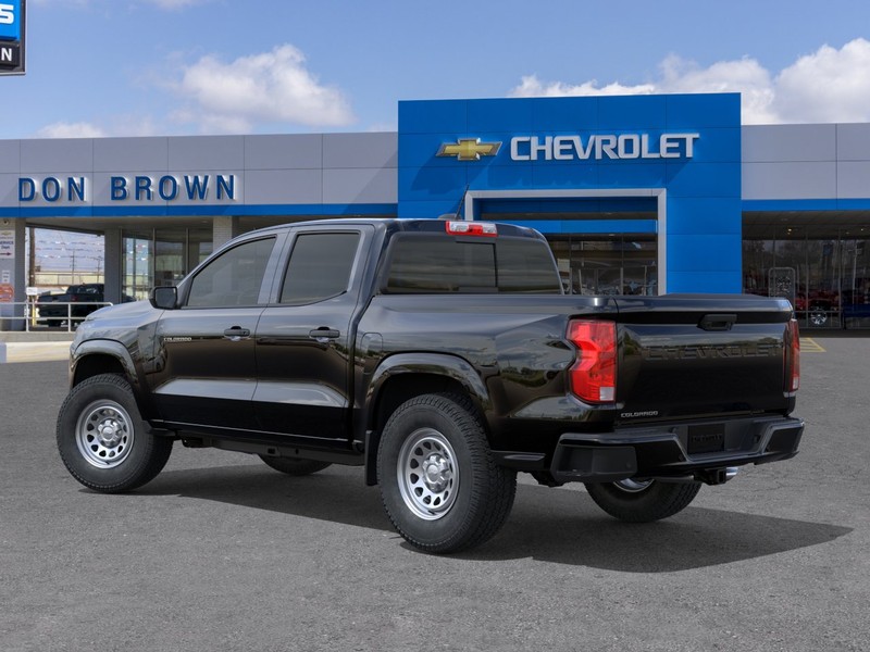 Chevrolet Colorado Vehicle Full-screen Gallery Image 3