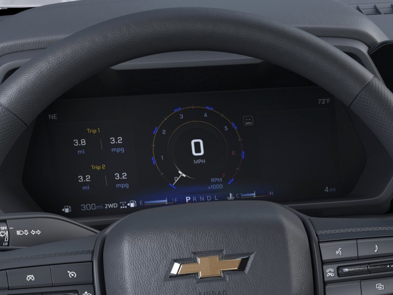 Chevrolet Colorado Vehicle Full-screen Gallery Image 18