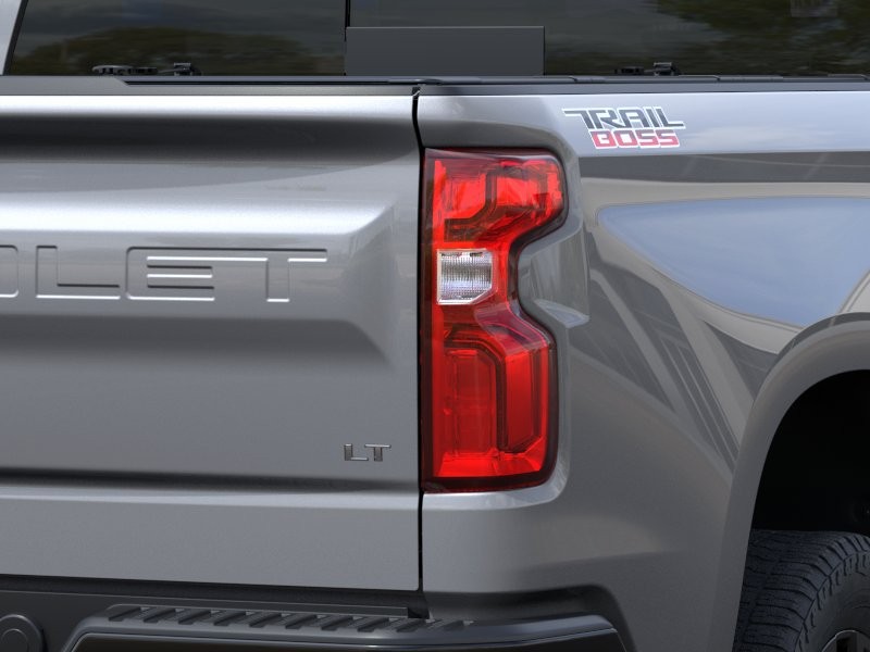 Chevrolet Silverado 1500 Vehicle Full-screen Gallery Image 11